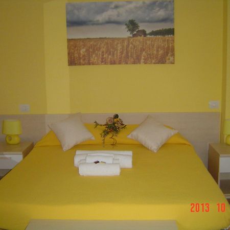 La Via Del Volano Hotell Codigoro Rum bild